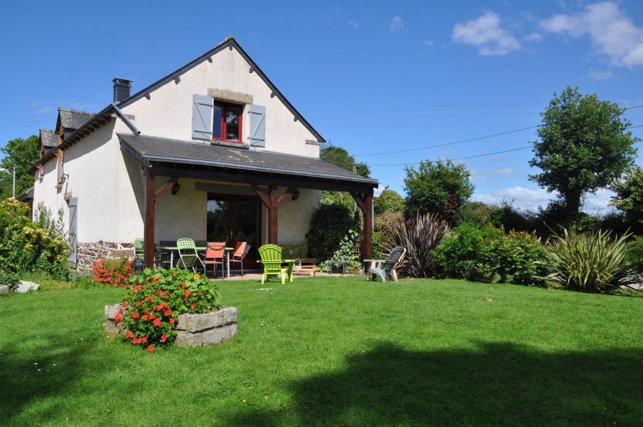Perrault Gites Loscouet-sur-Meu ภายนอก รูปภาพ