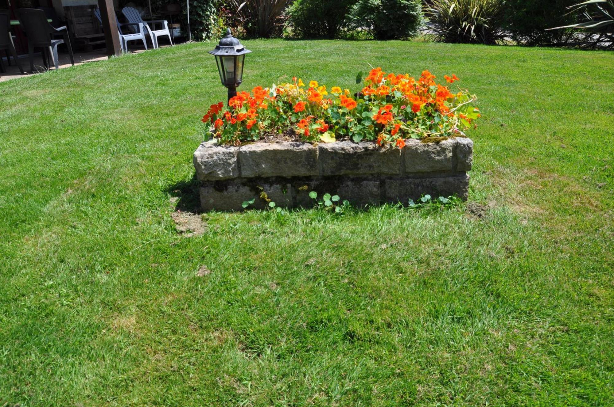 Perrault Gites Loscouet-sur-Meu ภายนอก รูปภาพ