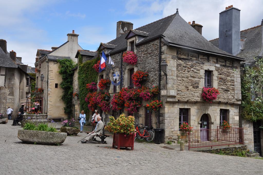 Perrault Gites Loscouet-sur-Meu ภายนอก รูปภาพ